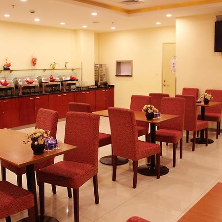 Hanting Express Wuhan Jiang Han Road Walking Street Екстер'єр фото